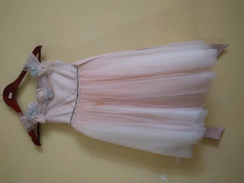 Location ou Vente Robe blanche Fillette 6-8 Ans