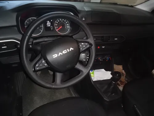 Dacia Logan nouveau 2025 extrême