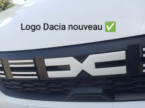Dacia Logan 2025 extrême
