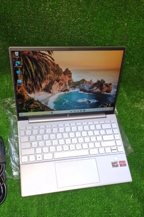 Hp pavilion aero - Ryzen 7 7735u 16gb DDR5  1 tera SSD