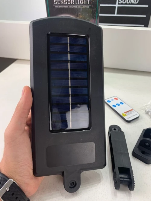 Éclairage Solaire LED Extérieur Lampadaire avec Capteur de Mouvements