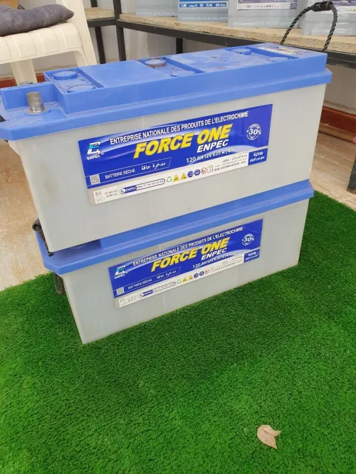 Batteries pour voitures et camions 24/7