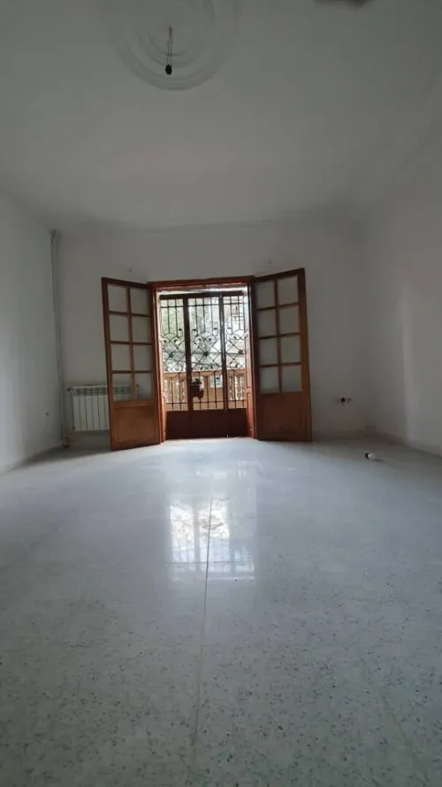 Location Appartement Niveau de villa F2 Alger Bouzareah