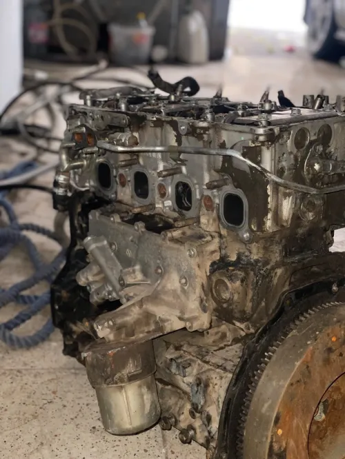 Motor Nissen Urvan 2009-2013