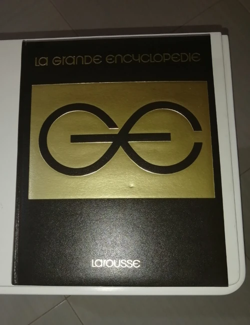 Encyclopédie Larousse 