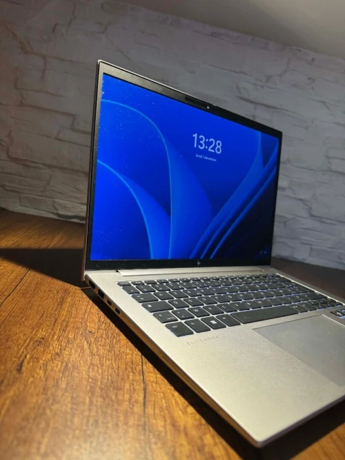 HP EliteBook 840 G9 I7-1270P 32GB  2 TO SSD 14" Full HD
