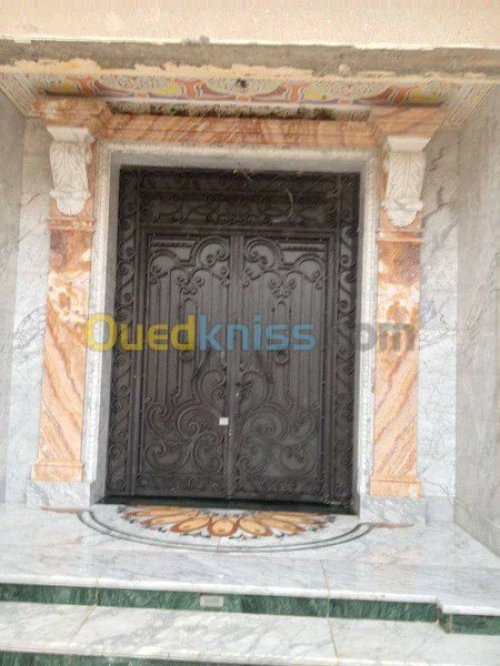 découpe au jet d'eau marbre