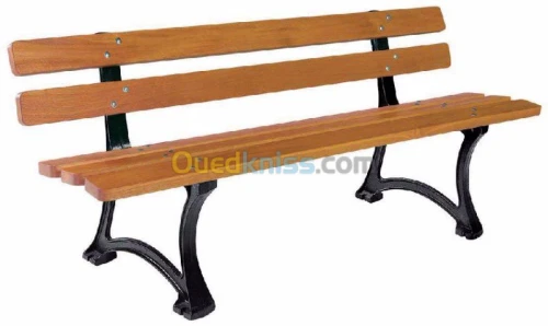 banc public et borne en fonte