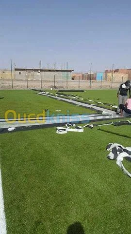 Fourniture et pose du gazon synthétiqu