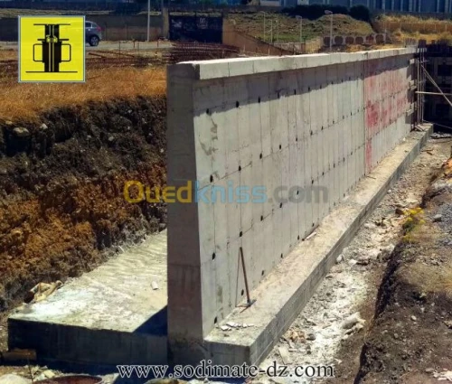 Coffrages métalliques modulaires