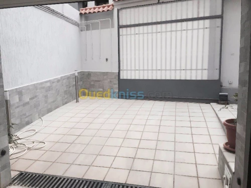 Location Appartement F4 Alger Hydra