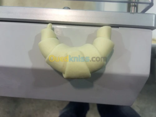 MACHINE A CROISSANTS AFRIMAT 3000