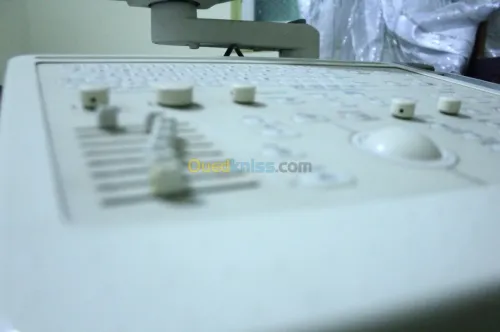 ECHO- TOSHIBA SONOLAYER et LOGIQ 400MD