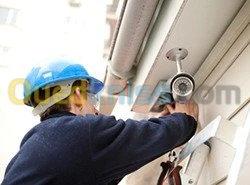 تركيب كاميرات المراقبة و أنظمة الأمان 