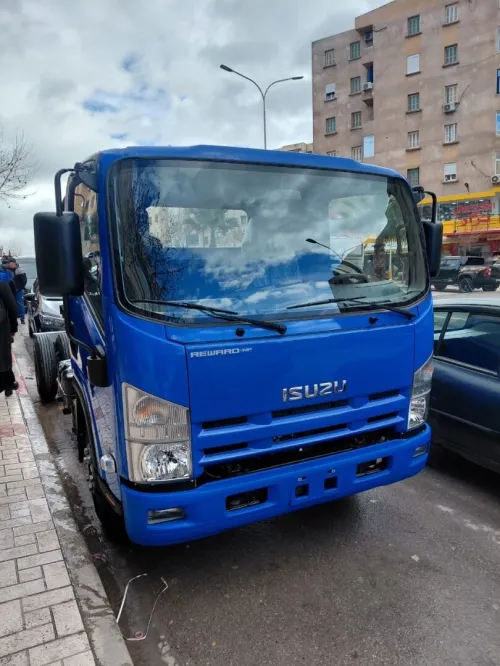 Isuzu Npr 2024