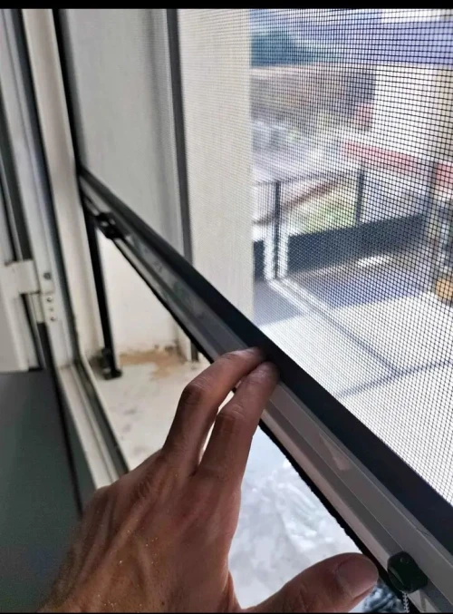 Fenêtres Aluminium et moustiquaire
