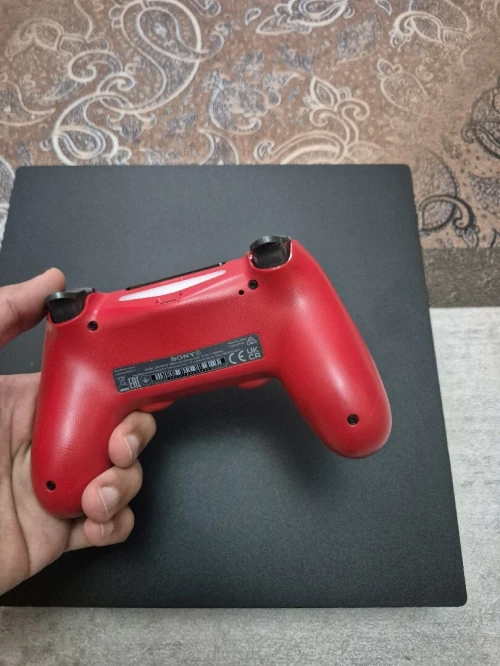Ps4 Pro 1T en ligne (13.02) européens 10/10
