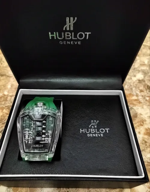 Montre hublot la Ferrari