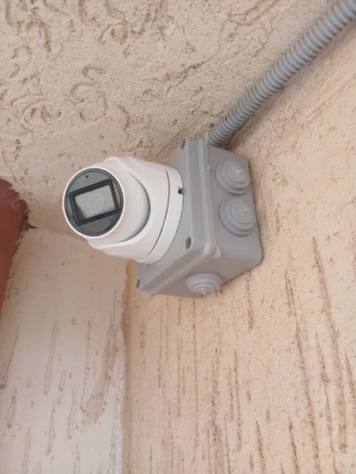installation et maintenance des caméras de surveillance /réseaux informatiques/ systèmes d'alarme 