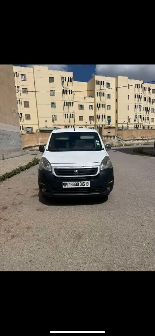 Peugeot Partner 2015 B9