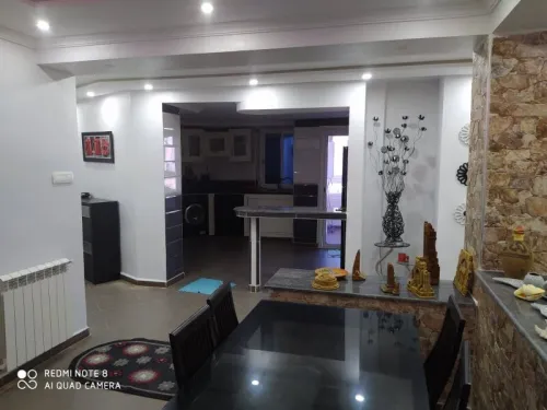 Location vacances Appartement F4 Mostaganem Mostaganem