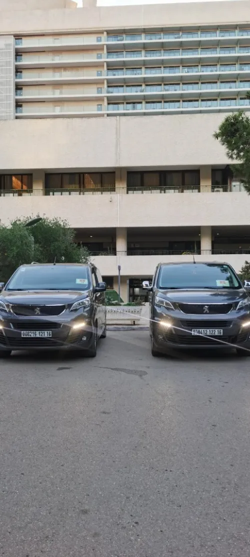 location des van vip  avec chauffeurs