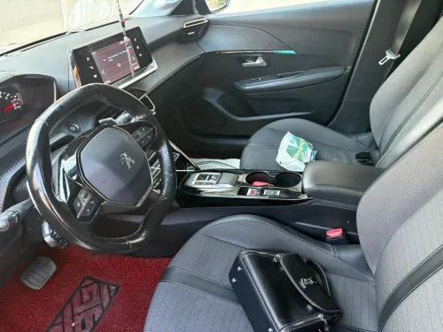 Peugeot 208 2022 Allure