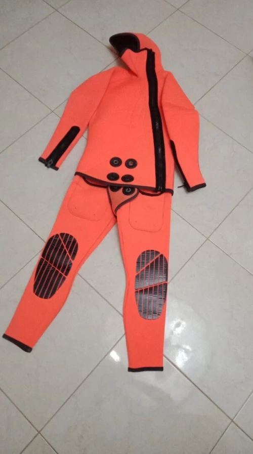 ملابس الغوص