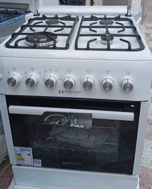 CUISINIÈRE ARTHUR MARTIN 4 FEUX BLANC WOK