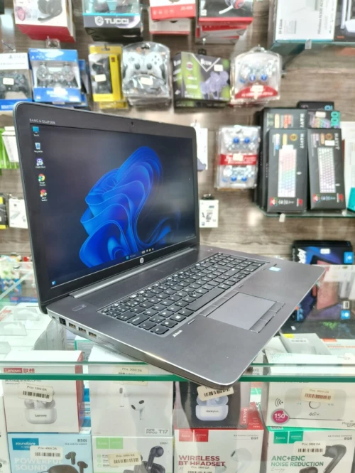 Hp zbook 17 g3 i7 quadro m2000m 4gb