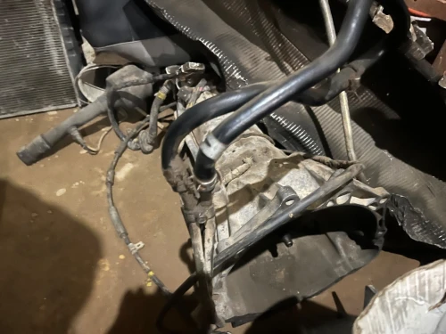 Boîte vitesse Mitsubishi pajero bombé v6 ess