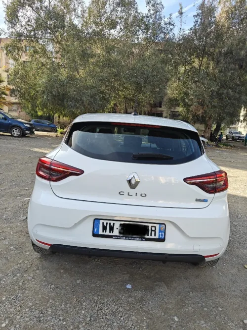 Renault Clio 5 Etech 2022 