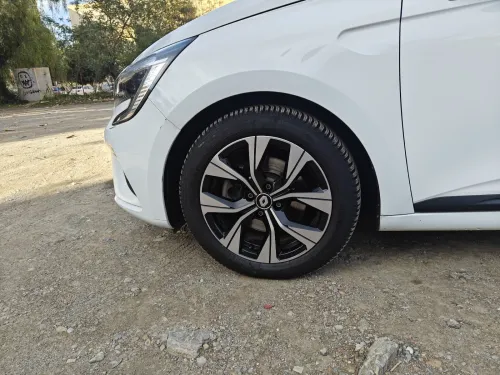 Renault Clio 5 Etech 2022 