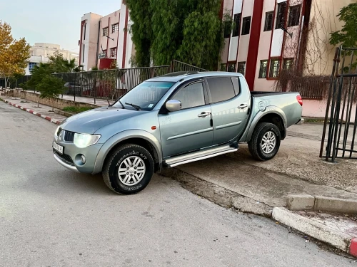 Mitsubishi L200 2010 