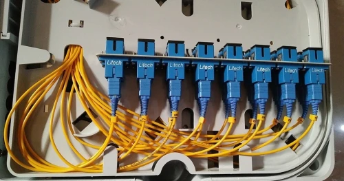Tirage, fusion et test de fibre optique