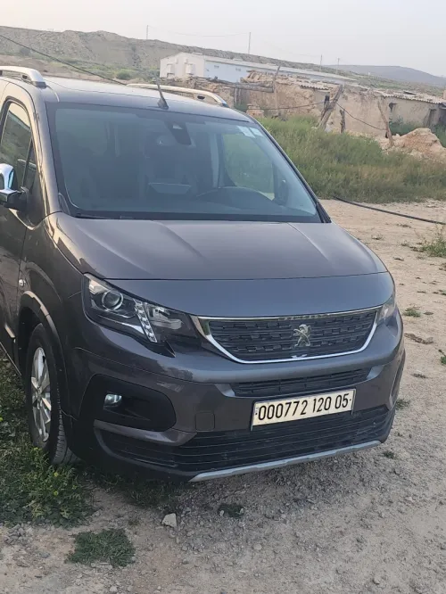 Peugeot Partner 2020 Tepee Allure 