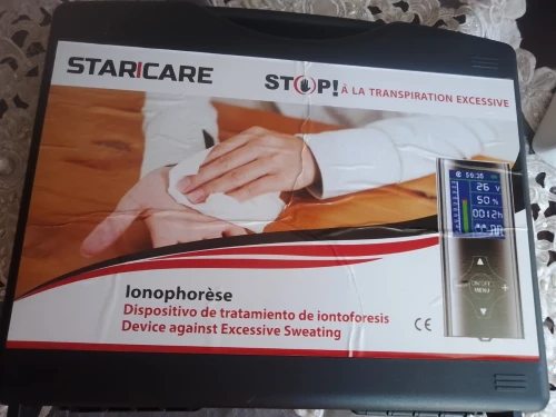 Appareil de traitement par ionophorèse de la transpiration excessive 