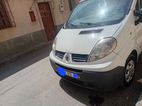 Renault Terafik 2013