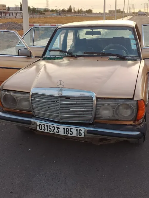 Mercedes D3000 1985 