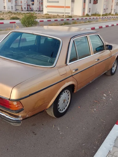 Mercedes D3000 1985 