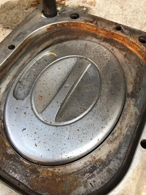 Moule injection de plastiques ( articles de menages)