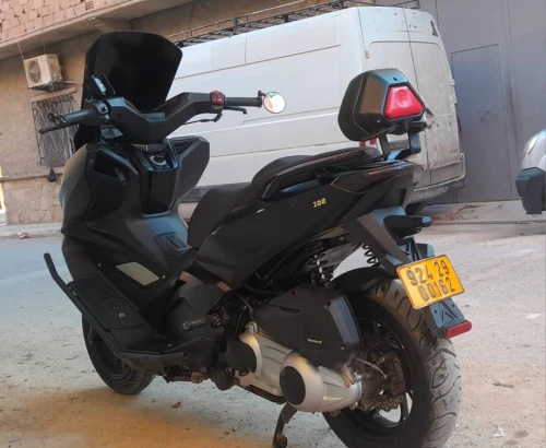 V-max 300 V-max 300 2024