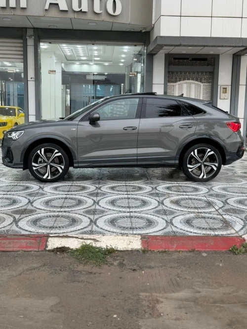 Audi Q3 2024 S line