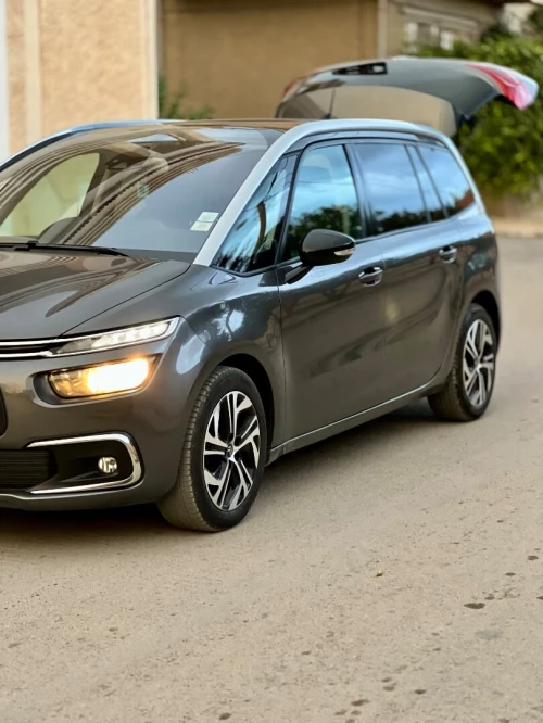 Citroen C4 Picasso 2021 Spacetourer 7 places