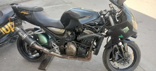 Kawazaki Zx12r ninja 2001