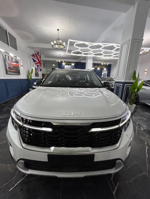 Kia Saltos 2025 