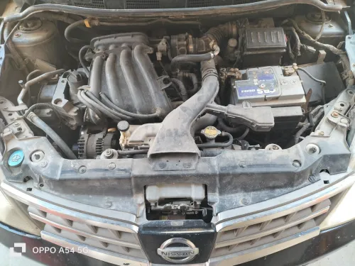 Nissan Tiida 4 portes 2009 