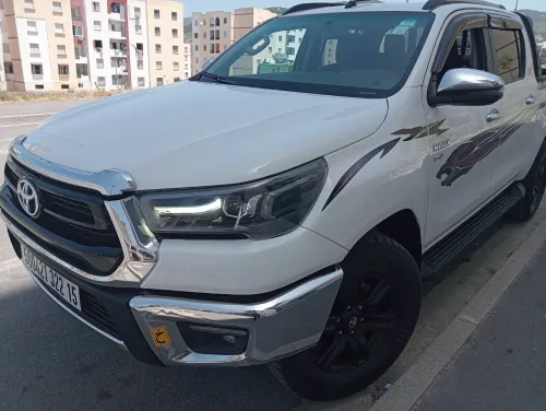 Toyota Hilux 2022 LEGEND DC 4x4 Pack Luxe
