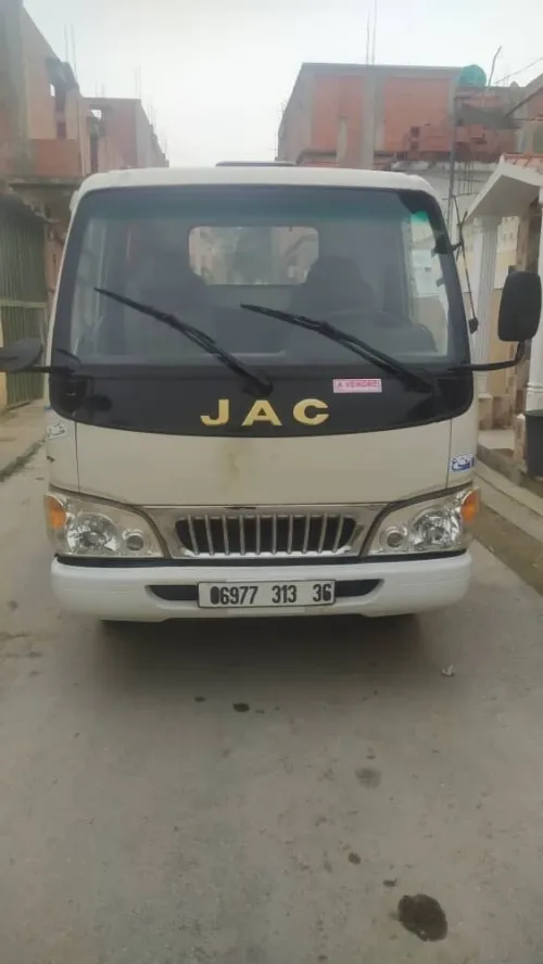 JAC Plato 2013