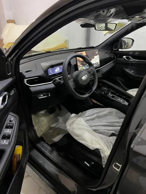 Geely Coolray 2025 